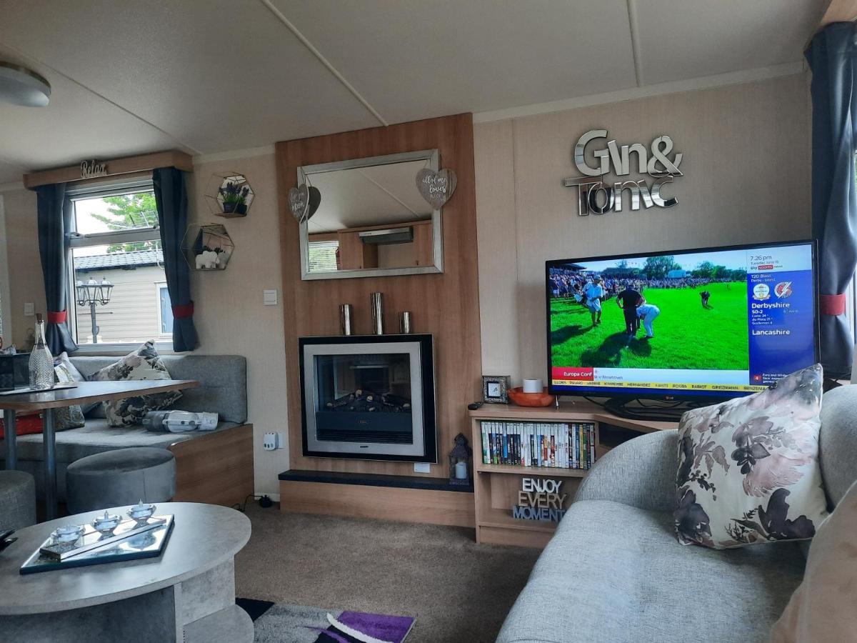 Haggerston Castle 3 Bedroom Deluxe Holiday Home Cheswick  Exterior photo