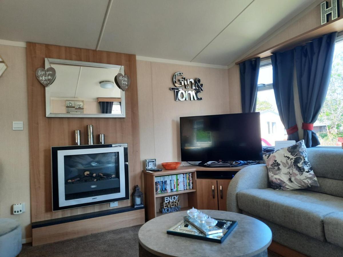 Haggerston Castle 3 Bedroom Deluxe Holiday Home Cheswick  Exterior photo