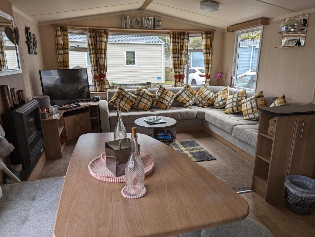 Haggerston Castle 3 Bedroom Deluxe Holiday Home Cheswick  Exterior photo