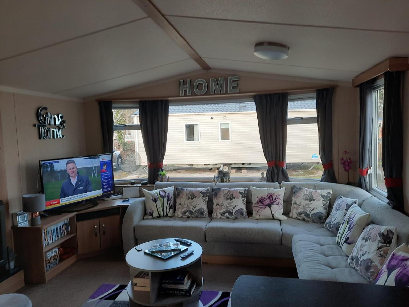 Haggerston Castle 3 Bedroom Deluxe Holiday Home Cheswick  Exterior photo
